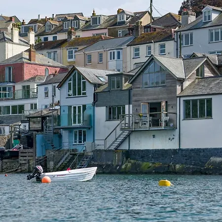 Holiday home The Old Watch House Polruan